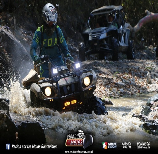 PASARON POR LAS V&Iacute;AS DEL FERROCARRIL