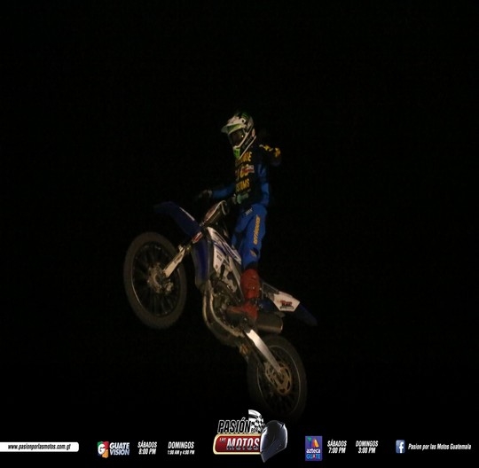 RUGEN LAS M&Aacute;QUINAS EN EL MAGIC CUP 3