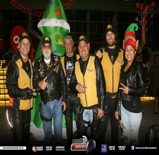 DESFILE NAVIDE&Ntilde;O MOTOCLAUS