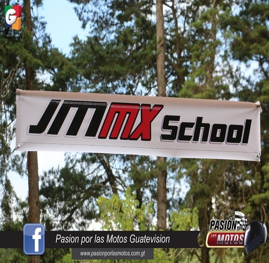 MATT WALKER COMPARTI&Oacute; SUS T&Eacute;CNICAS DE MANEJO.