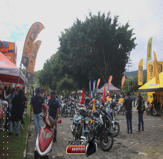 Esto fu&eacute; la 13va vuelta al lago Amatitl&aacute;n